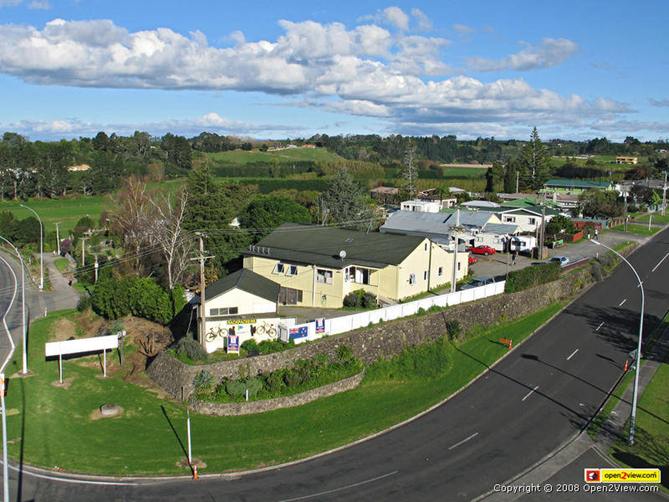 backpacker hostel wide angle pic