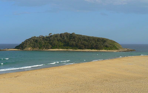 Accommodation in Lake Tabourie