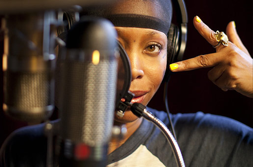 DJ Lo Down Loretta Brown (aka Erykah Badu) at Seven Nightclub - 22nd Feb