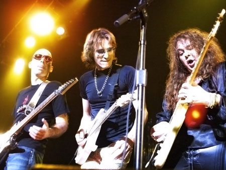 g3 G3: Joe Satriani, Steve Vai and Steve Lukather play Horden Pavillion - 30th March