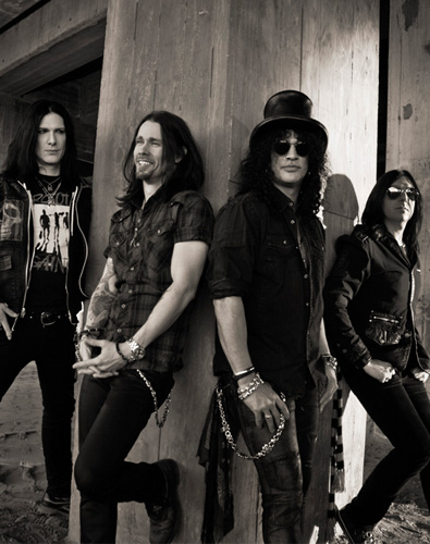 Top-Hat Rocker Slash Releasing Second Solo Album