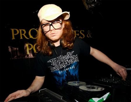 Boy 8-Bit National Tour 29th Mar - 9th Apr 2012