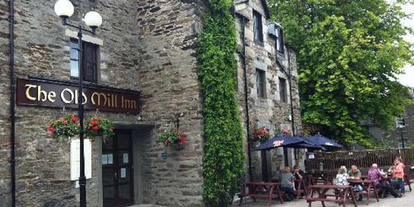Secret BridesmaidsÔÇÖ Business At The Old Mill Theatre