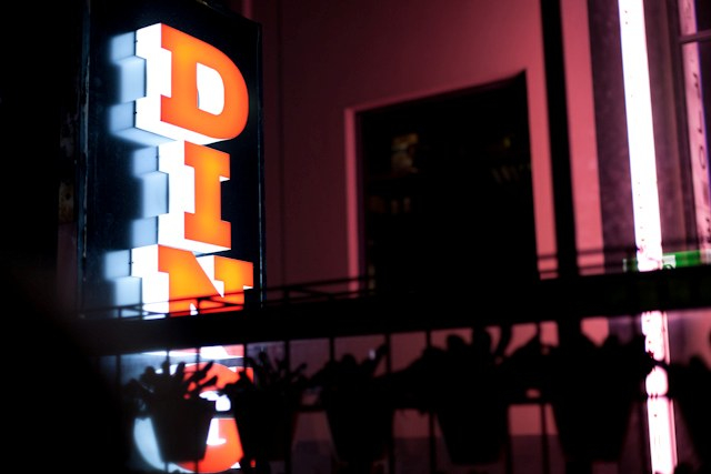 ding dong bar