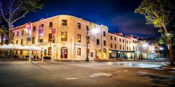 The Orient Hotel Feat. The Orient Hotel Feat.