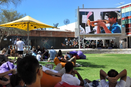 Sunday Piazza Live 27th April