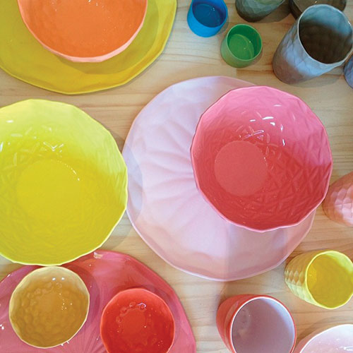 HUT 13 colourful bowls and dishes