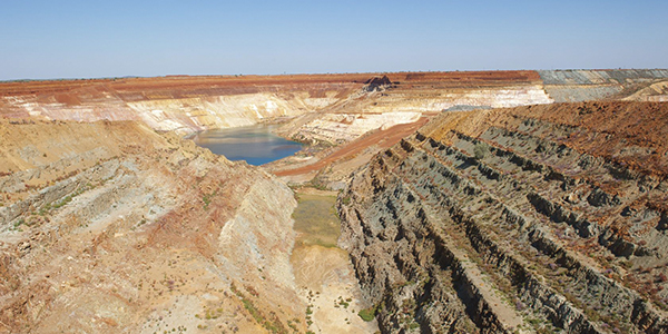 Skilled Migrant Workers In Construction and Mining