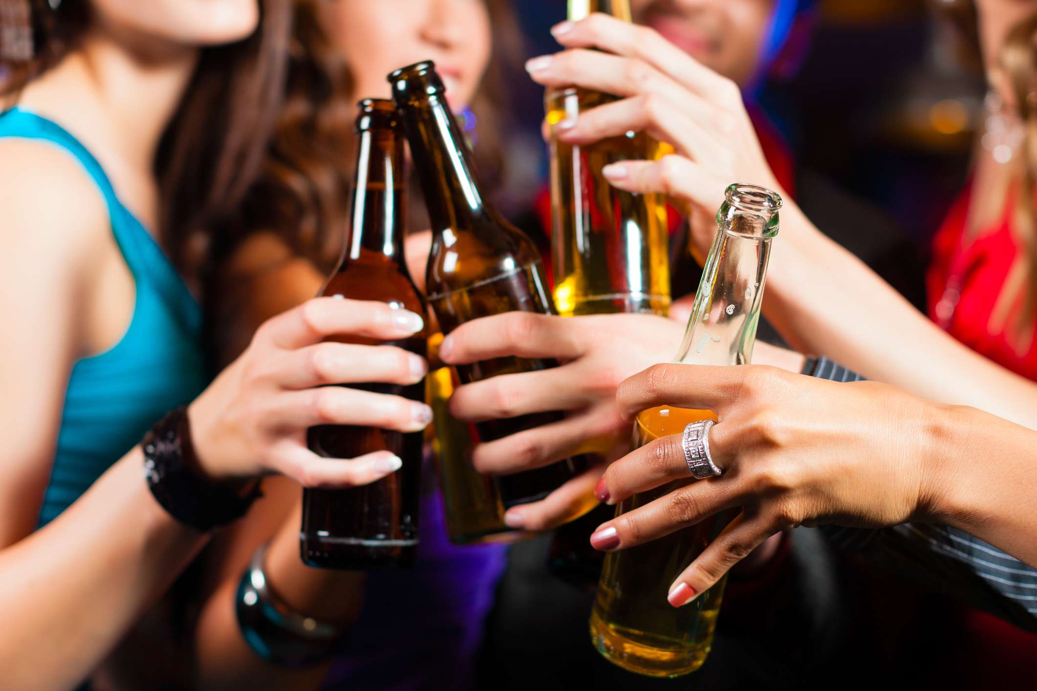 The Best Backpacker Bars In Sydney