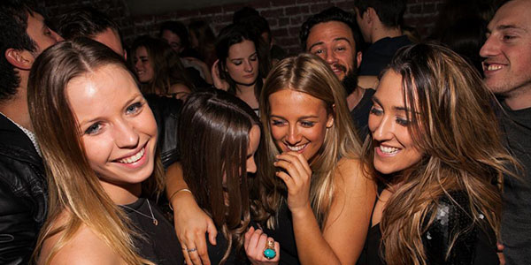 best backpacker bars in Melbourne