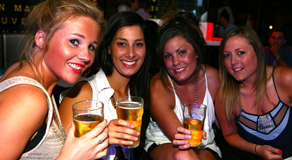 backpacker bars in melbourne