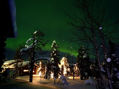Gaze Upon The Northern Lights