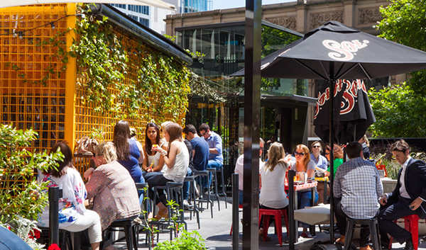 al fresco dining in Melbourne