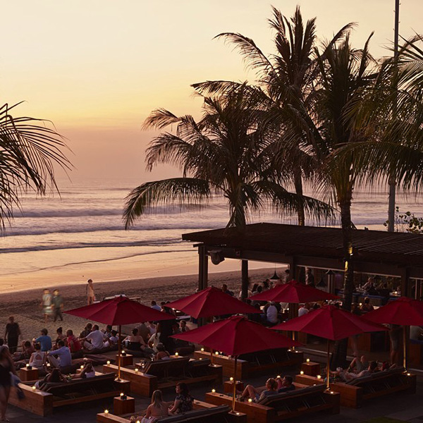 beachside bars in the world
