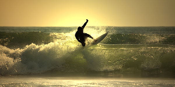 The-Oitavos-surfing Surfing