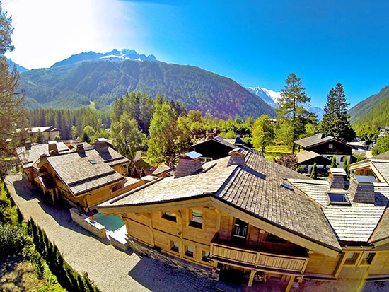 chalets for skiing in the french alps