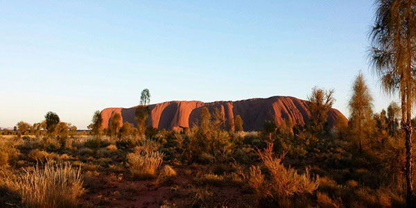 uluru contiki outback adventure