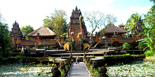 travel to ubud
