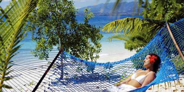 Contiki Hammock fiji stopover tour