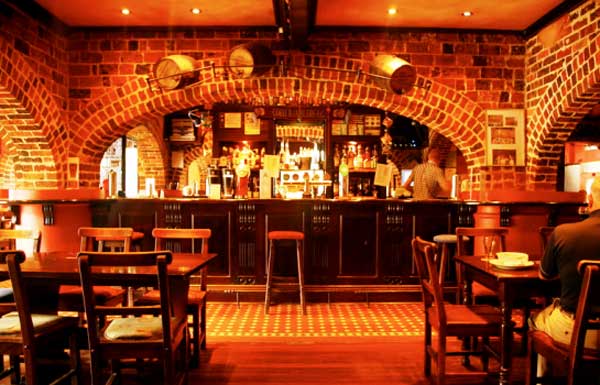 Things to Do in Port Douglas Australia Pubs and Nightclubs