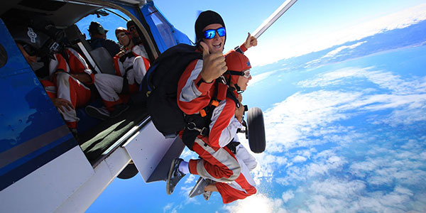 skydive-new-zealand-abel-tasman-feature activities in New Zealand