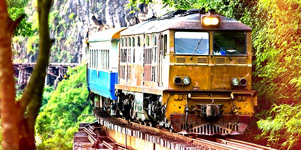 Geckos-Adventures-Sleeper-train overnight sleeper train