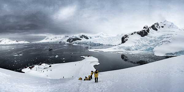 BBF9496D-FDCD-4314-ADED-BB4070EBC6690CF24564-DF0F-4ACA-BBAB-1104653FC283 antarctica