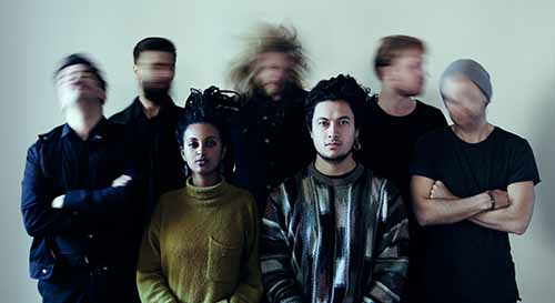 The Venusians press shot the venusians