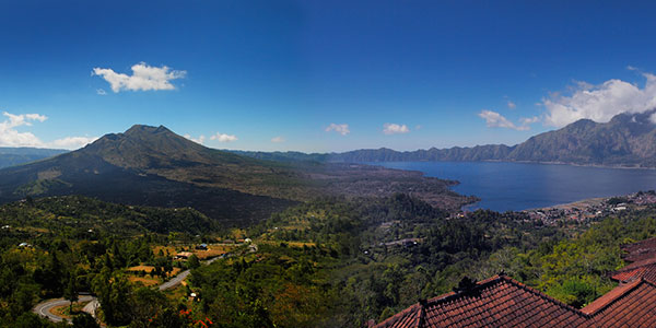 Bali_–_Panorama_of_Mt_Butur_Volcano_&_Lake_Butur_(2688861538) bali indonesia by william cho