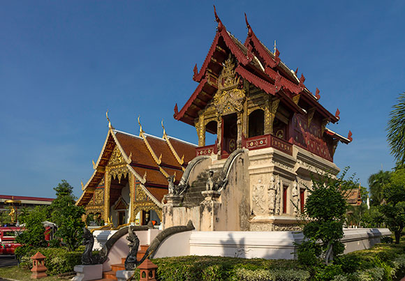 wat phra singh temple in chiang mai thailand
