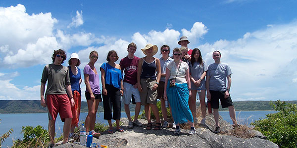 volunteer group in madagascar