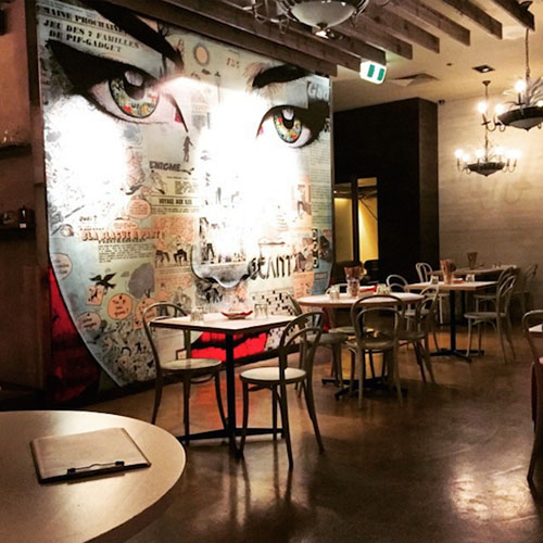 tables in restaurant in melbourne