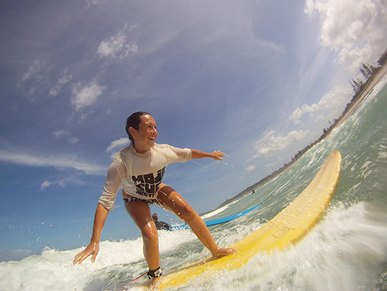 Learning to surf in Australia with Mojo Surf Working Holiday Maker Learning to Surf in Australia