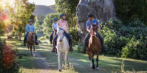 fordsdale-farmstay-horse-riding-2 horse riding in australia