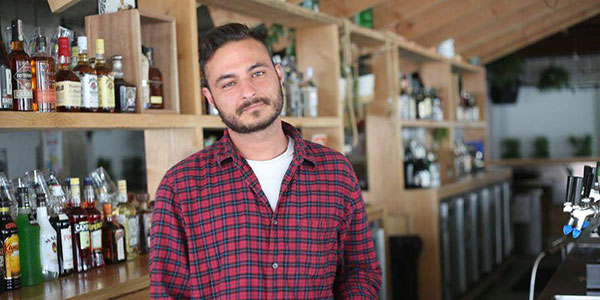 simon-beach-road-hotel barman in bondi