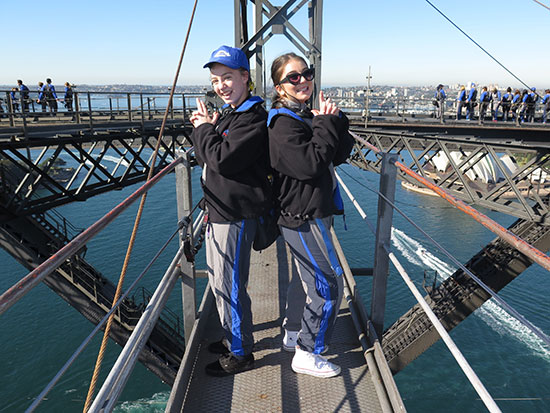 girls posing on sydney harbour bridge