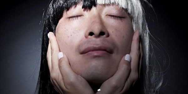 sia-alive-plastic-plates plastic plates sia alive remix