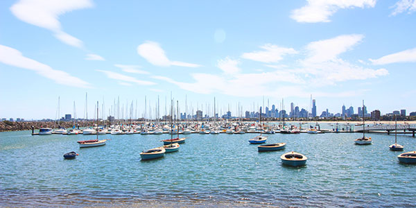 voyage-australie-port-bateaux-plage-st-kilda-skyline-melbourne-gaelle-fabre second year in australia