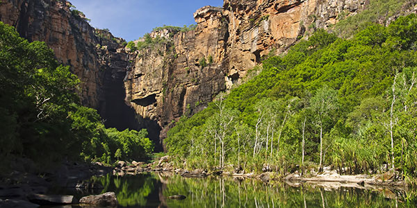 cliffs-near-jim-jim-falls-in-kakadu top end australia jim jim falls