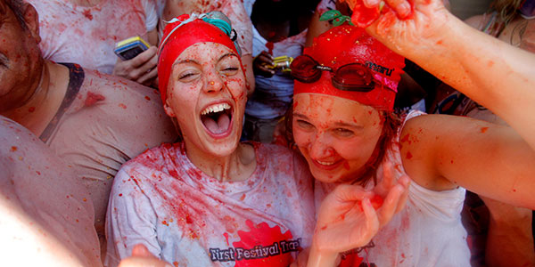first-festival-travel-girls la tomatina spain