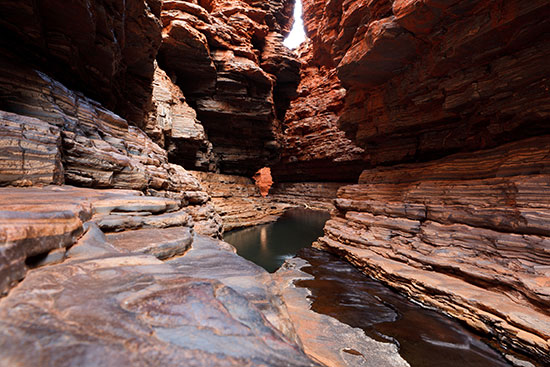 karijini-national-park-hancock-gorge,-australia hop-on hop-off western australia