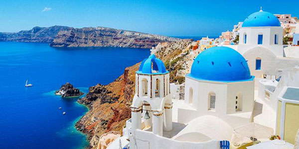 sail-in-greece-santorini-greece sailing holidays greece