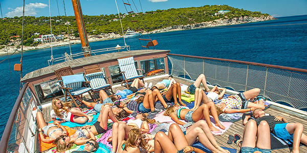 sail in greece
