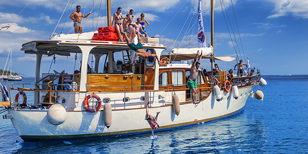 sail in greece