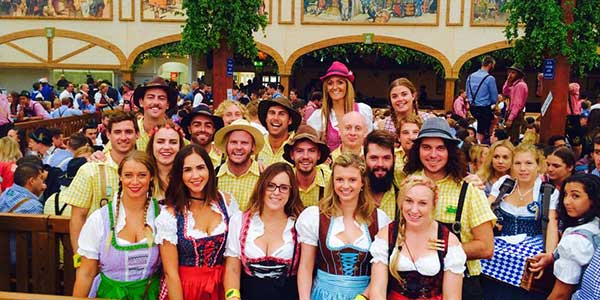 Fanatics-Oktoberfest-Beer-Hall Oktoberfest