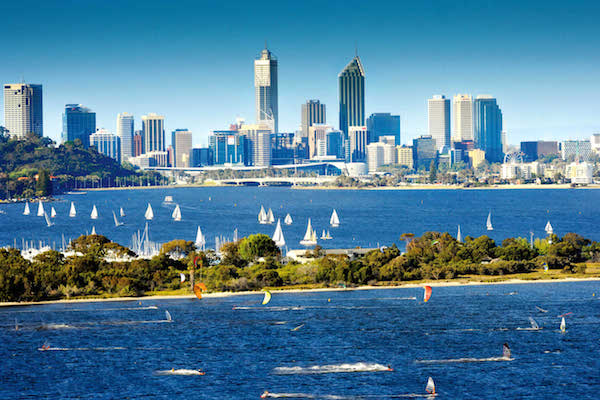 ﻿Perth to Joondalup day trip by road or train