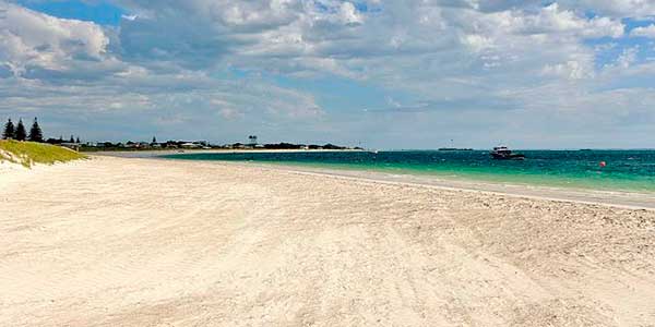 Lancelin - Monkey Mia tours from Perth