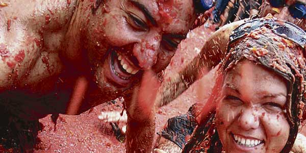 BBM-August-First-Festival-travel-TOMATINA--paper la tomatina