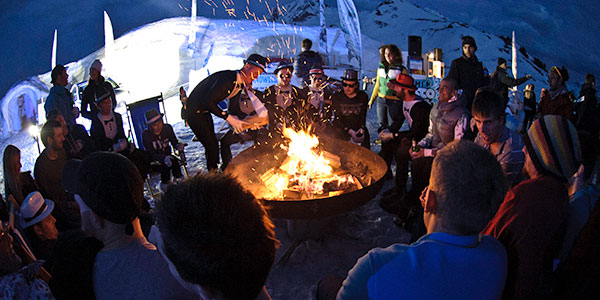 snowbombing campfire