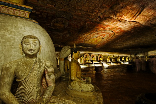 Dambulla cave temple